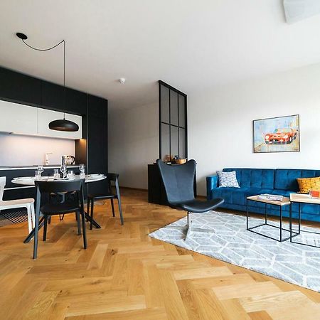 Modern Luxury Apartment In City Centre タリン エクステリア 写真