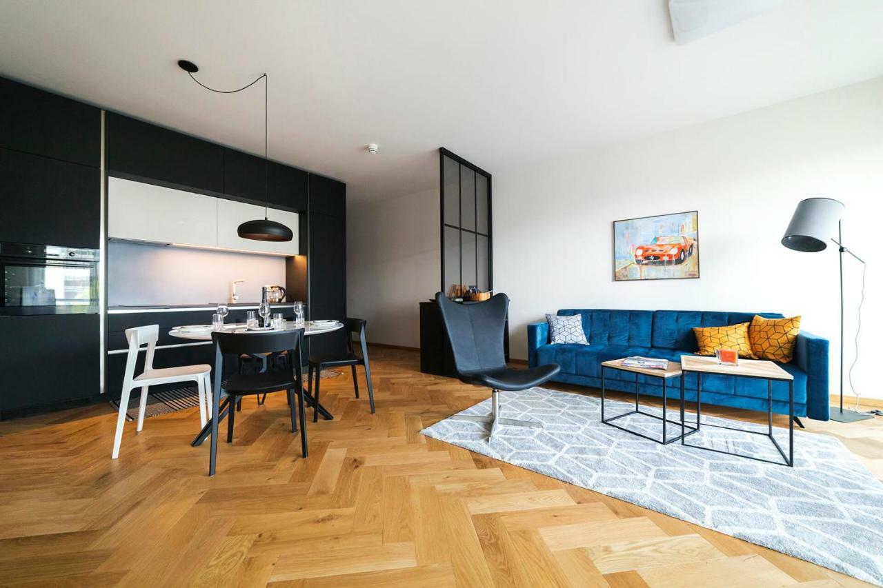 Modern Luxury Apartment In City Centre タリン エクステリア 写真