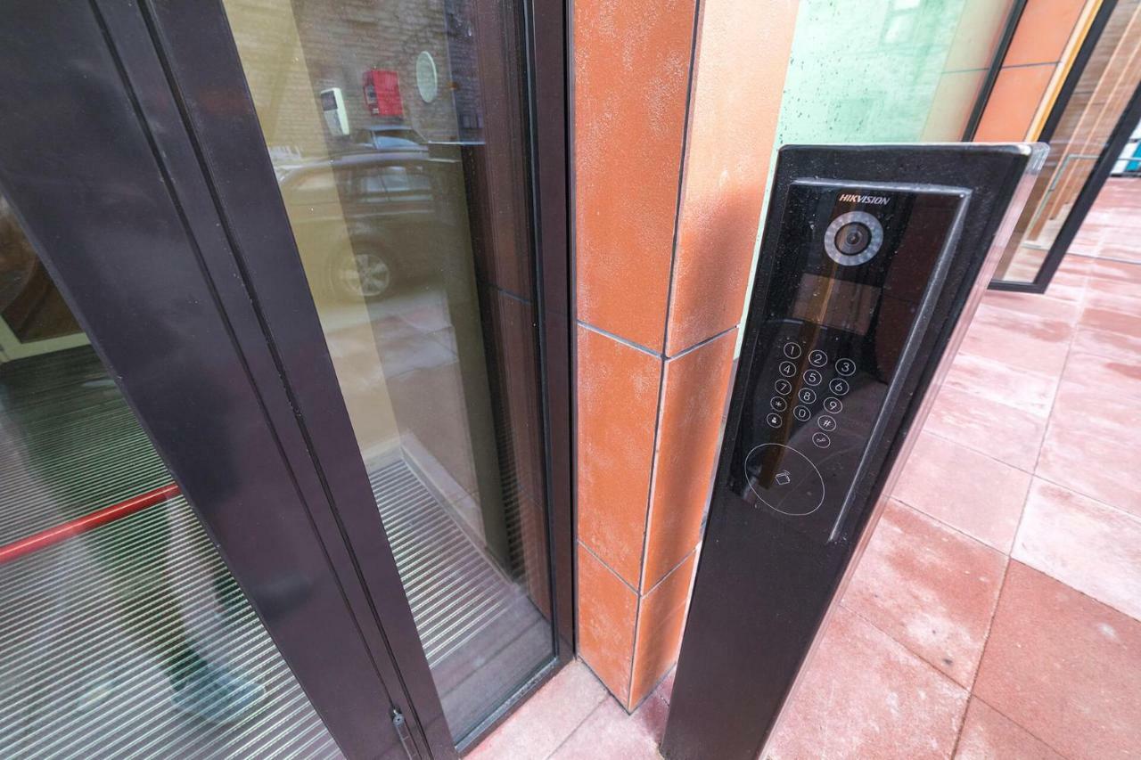 Modern Luxury Apartment In City Centre タリン エクステリア 写真